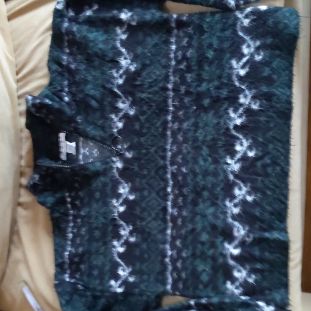Sweater - Dark Green & Black